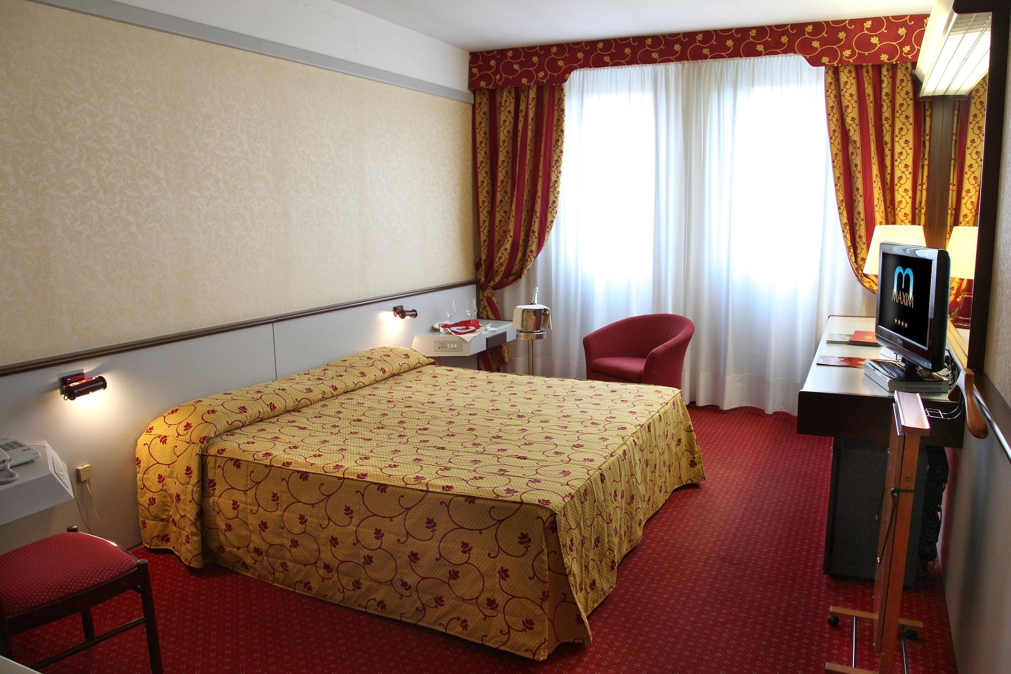 Hotel Maxim Verona Esterno foto