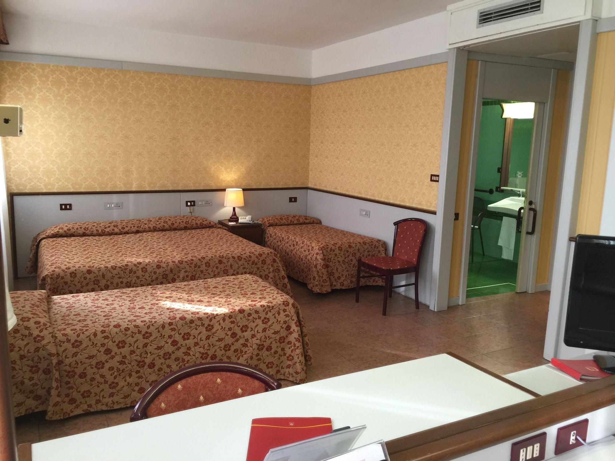 Hotel Maxim Verona Esterno foto