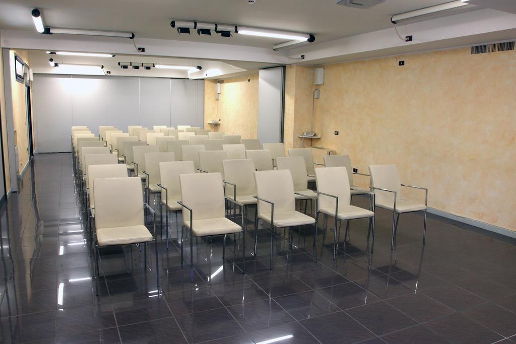 Hotel Maxim Verona Esterno foto